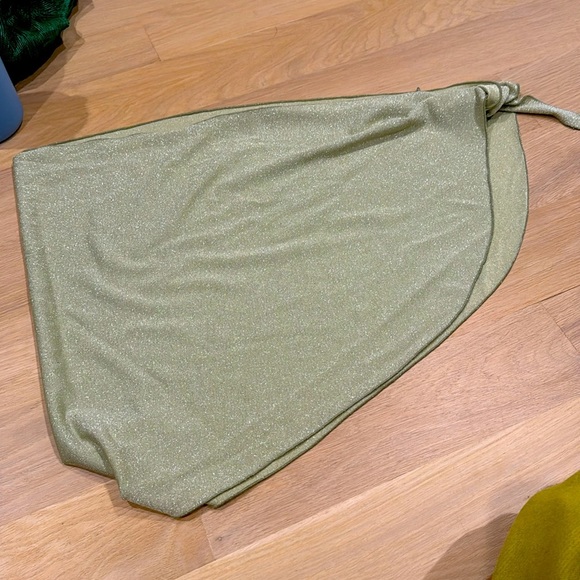 Matching Montce Mini Sarong - Picture 1 of 3